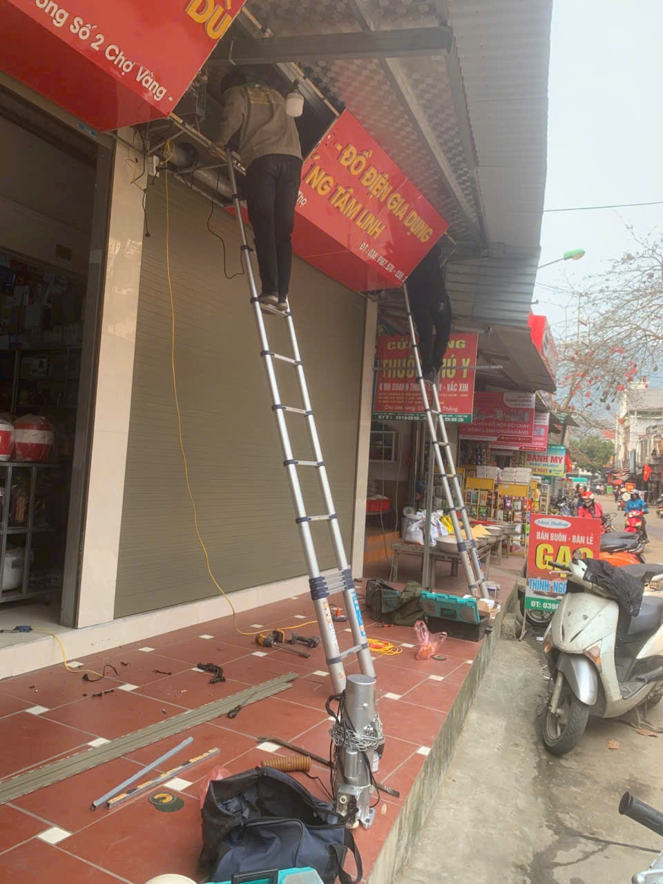 Đơn Vị Sửa Cửa Cuốn Ở Thị Xã Phú Thọ